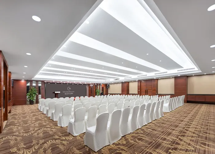 Grand Skylight International Hotel Shenzhen Guanlan, Near Metro Station, Huawei, Foxcnn, Shenzhen North Railway